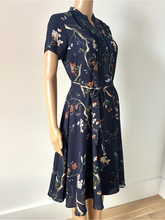 Nanette Lepore Dresses & Skirts - (NWT) NANETTE LEPORE Navy Floral Print Pintuck Dress